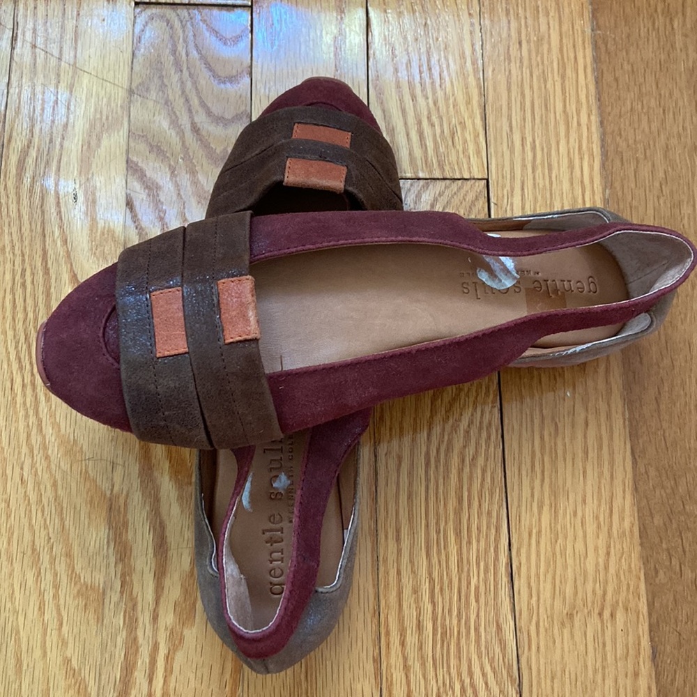 Gentle Souls “Luca” Leather Slip On Flats - Picture 9 of 11